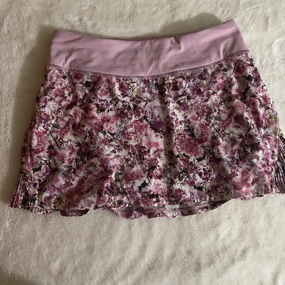 Lululemon Play Off The Pleats Skirt Color Blossom Spritz Multi Pink Chalk - Picture 16 of 16